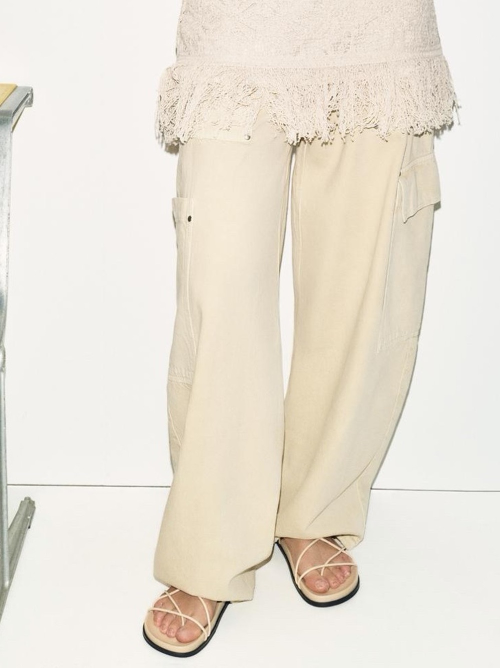 Zara crossed strap sandals - Picture 3 of 7